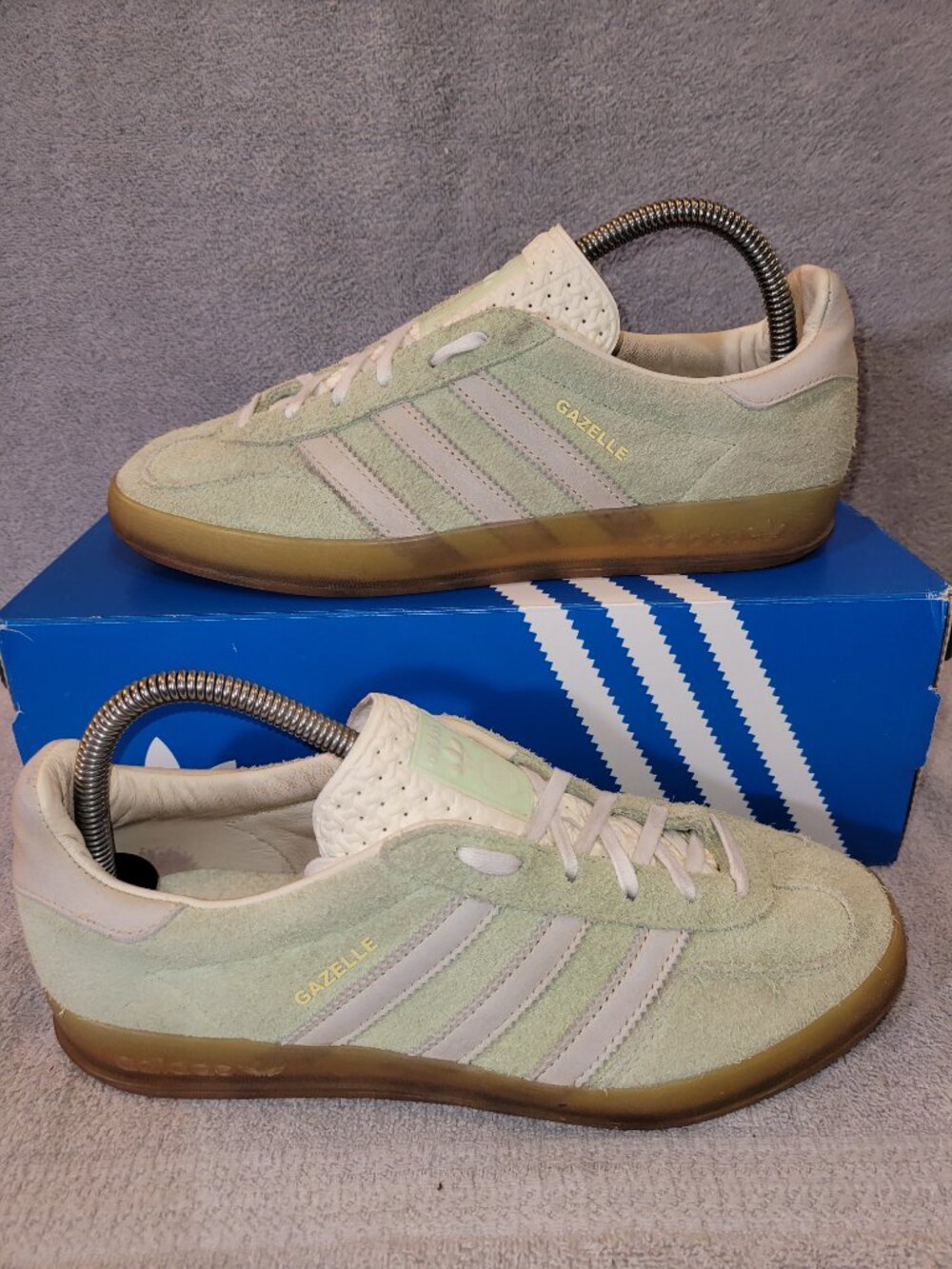 Adidas Gazelle Women's Size 8 Green Spark Beige Tan Gum Sneakers IE2948 (#1981)